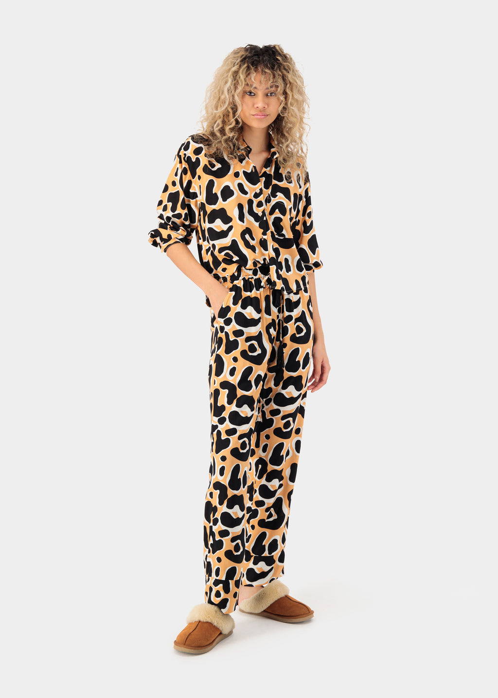Roar Pants Set
